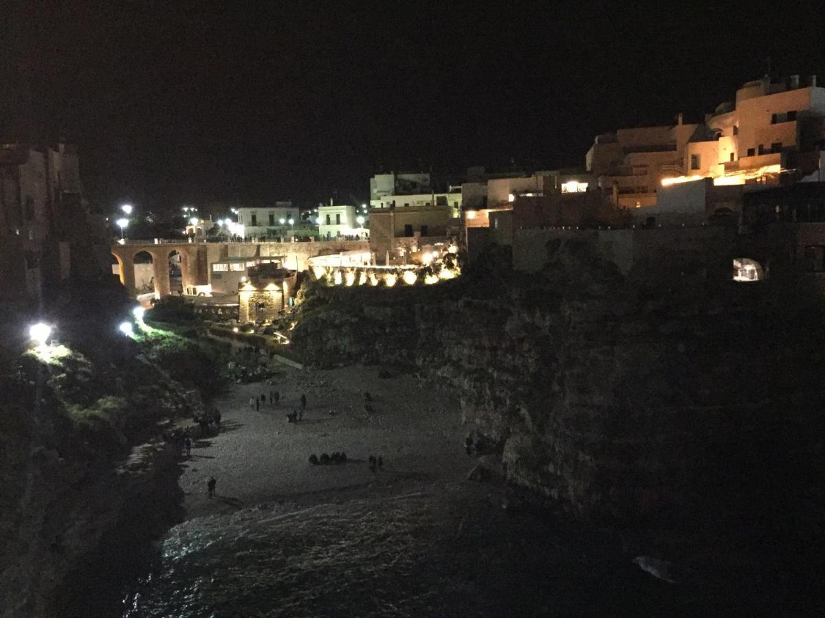 فيلا Donna Giulia Casa Vacanze بولينيانو آ ماري المظهر الخارجي الصورة