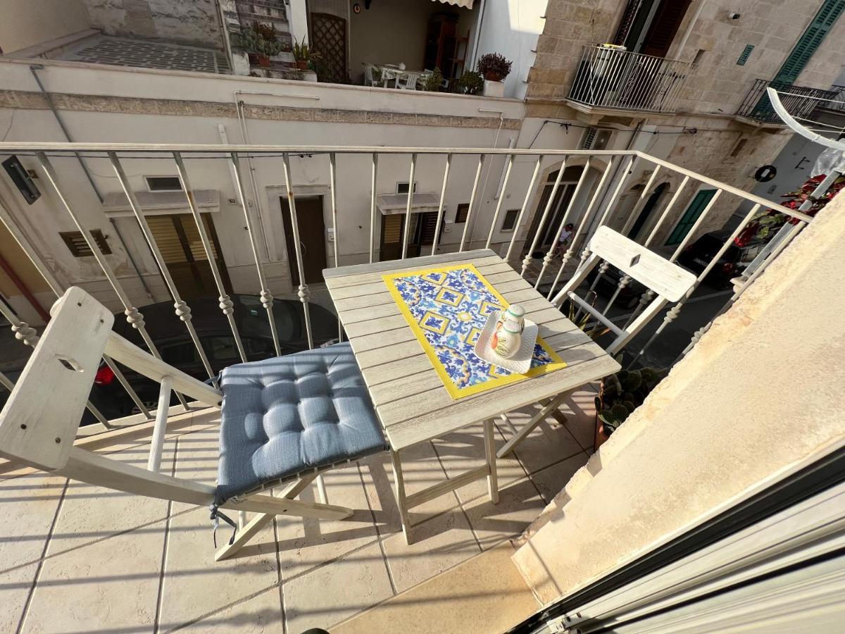 فيلا Donna Giulia Casa Vacanze بولينيانو آ ماري المظهر الخارجي الصورة