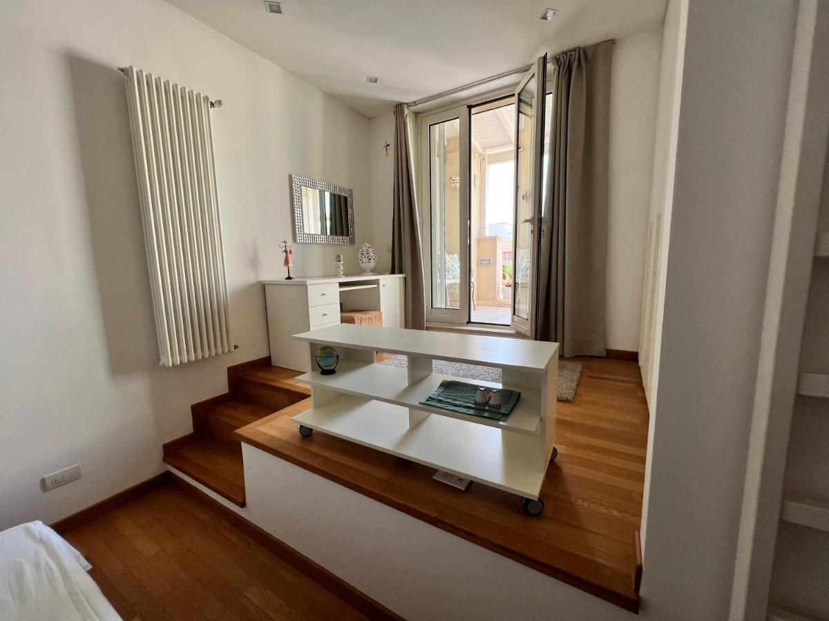 فيلا Donna Giulia Casa Vacanze بولينيانو آ ماري المظهر الخارجي الصورة
