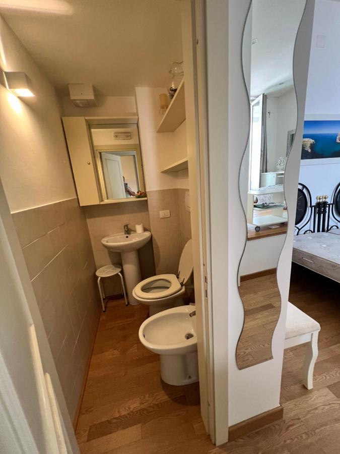 فيلا Donna Giulia Casa Vacanze بولينيانو آ ماري المظهر الخارجي الصورة